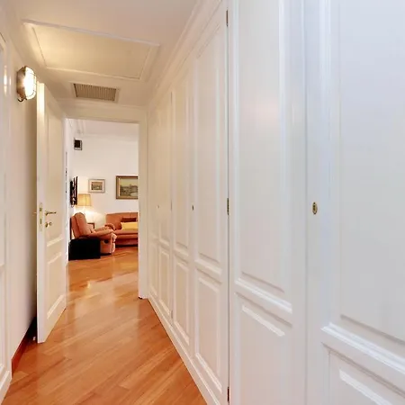Luxury House Borghese Daire Roma